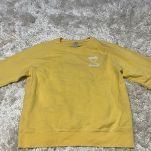 good condition howell lacrosse crewneck